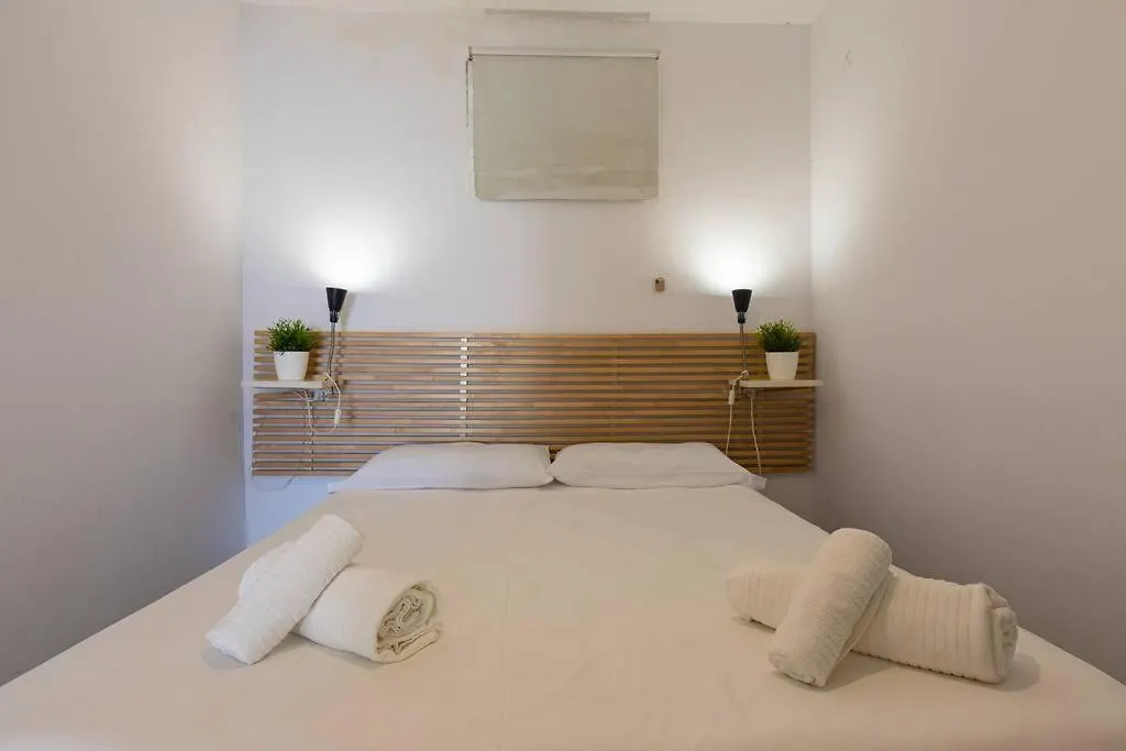 Dona Lola Beachfront Studio Mijas