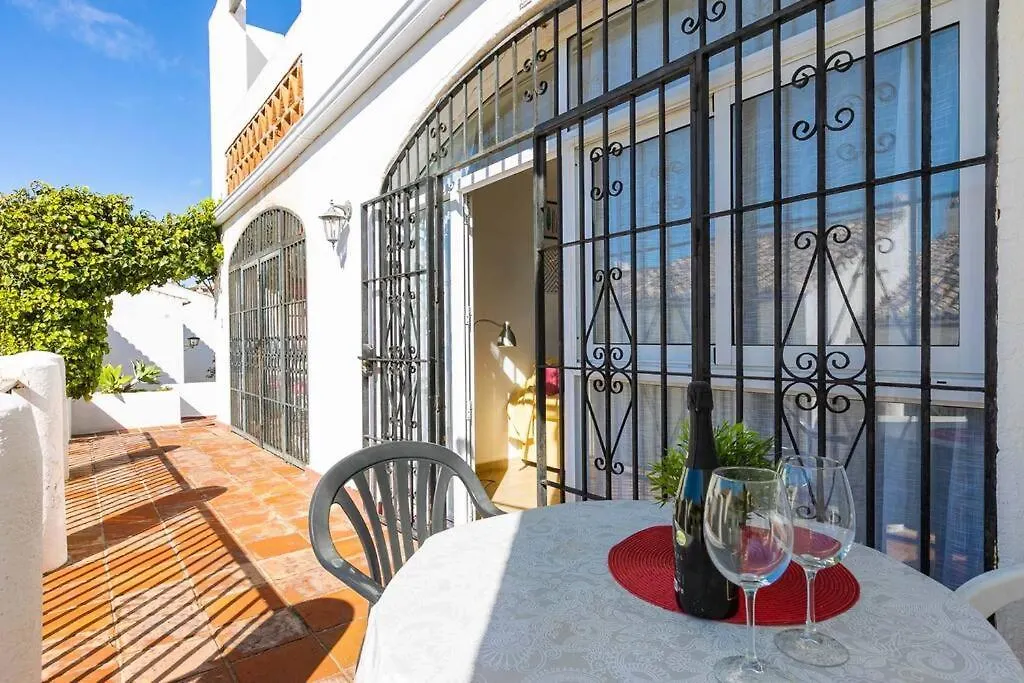 Dona Lola Beachfront Studio Mijas